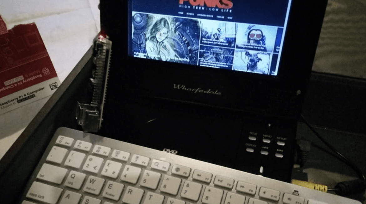Cyberdeck made from a Pi and a DVD player