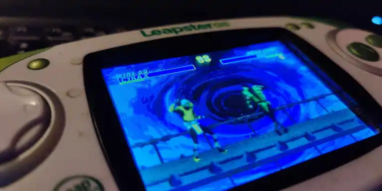 Close-up of Mortal Kombat playing on the Leapster GS